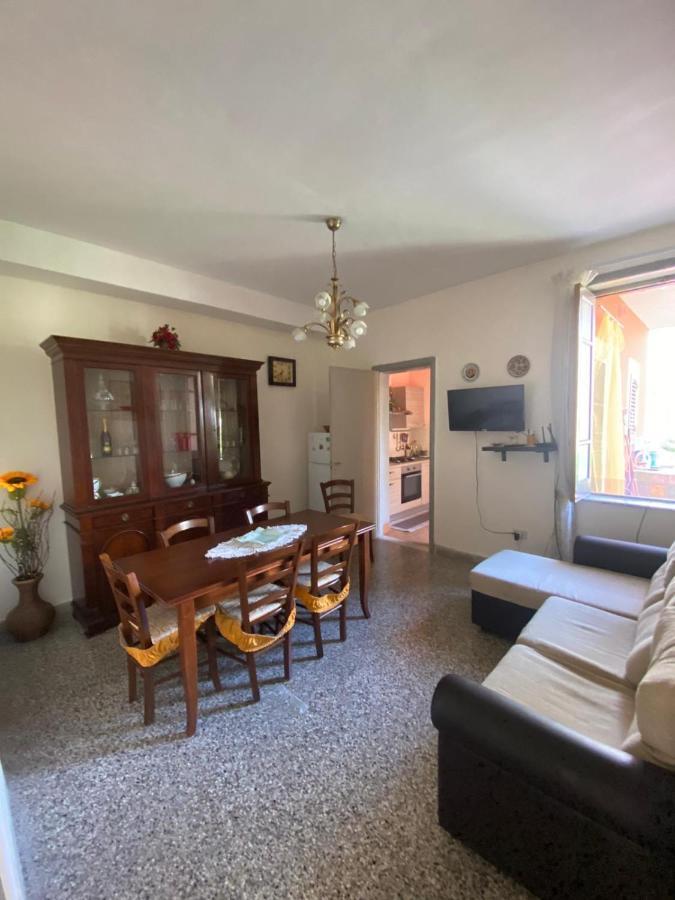 Casa Vacanza Santa Teresa Di Riva Dış mekan fotoğraf